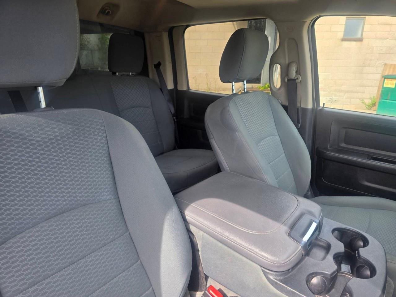 2015 RAM 1500 4WD Crew Cab 5.7 Ft Box ST Photo