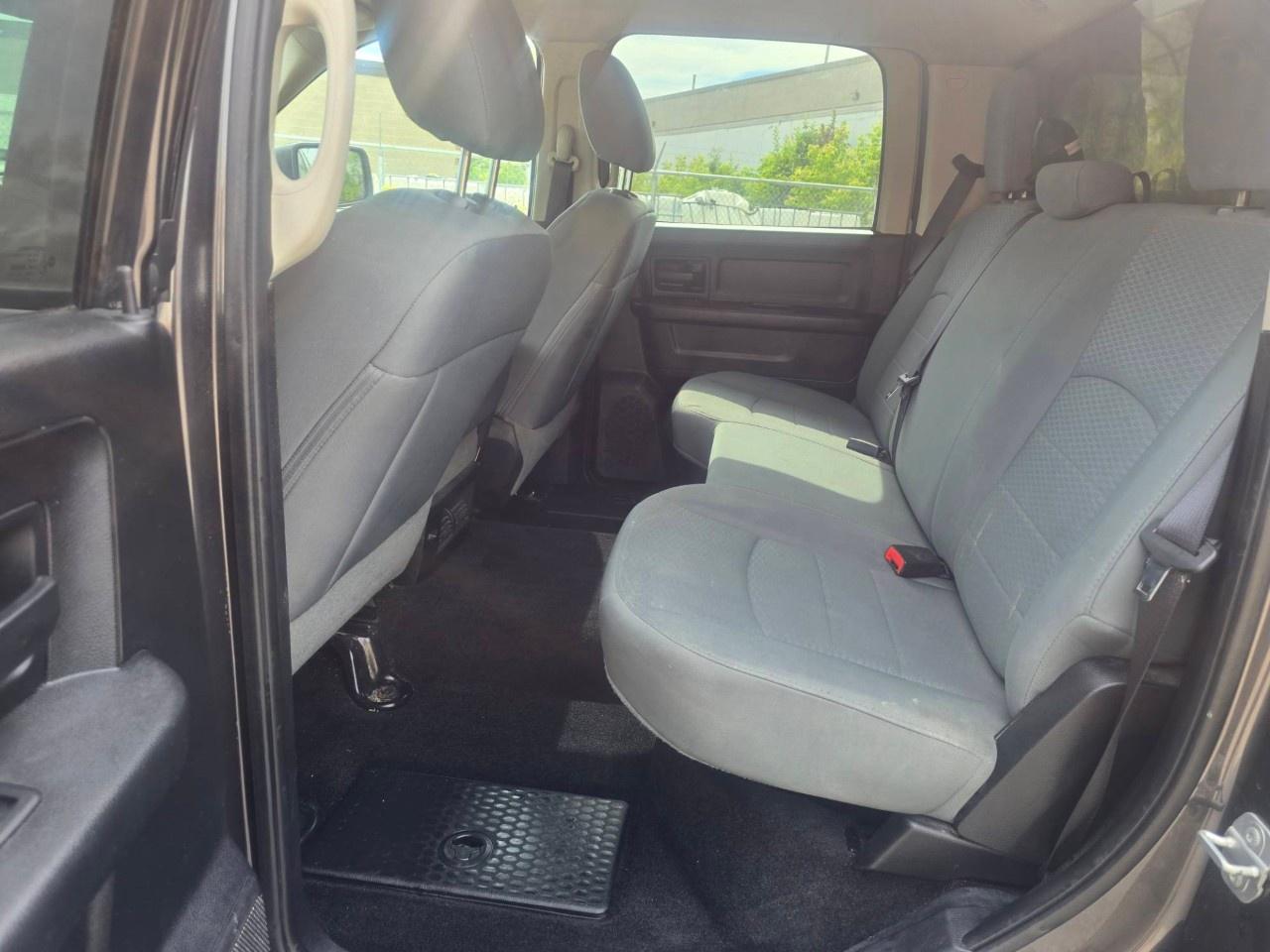 2015 RAM 1500 4WD Crew Cab 5.7 Ft Box ST Photo