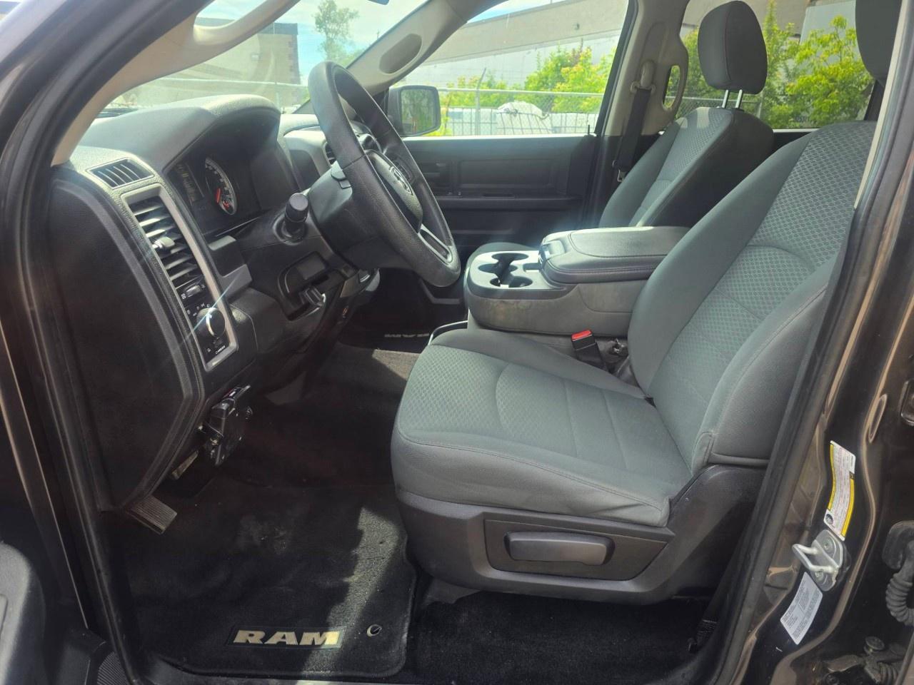 2015 RAM 1500 4WD Crew Cab 5.7 Ft Box ST Photo