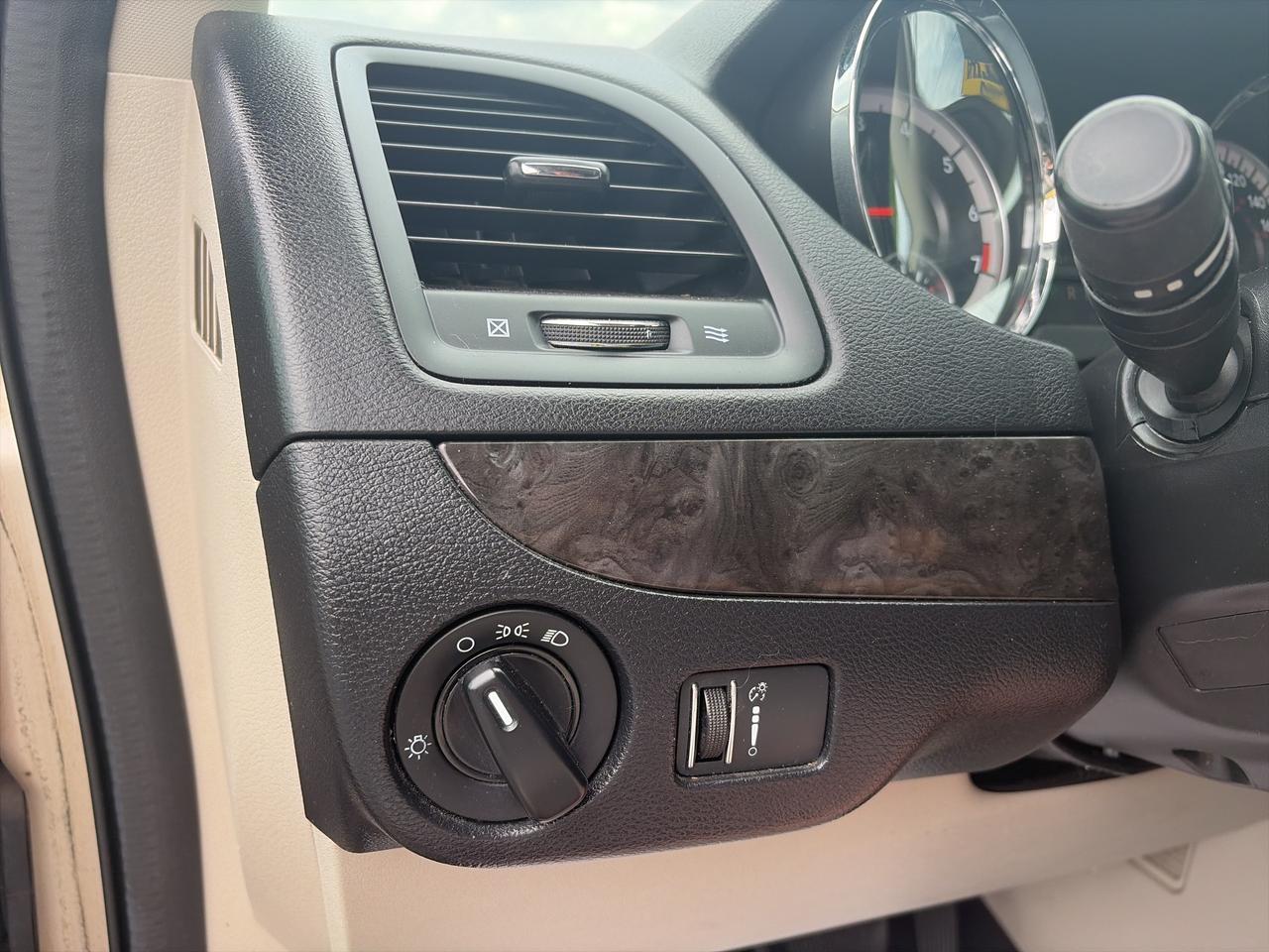 2016 Dodge Grand Caravan Canada Value Package-Low Km-7 Passanger-Clean Carf Photo