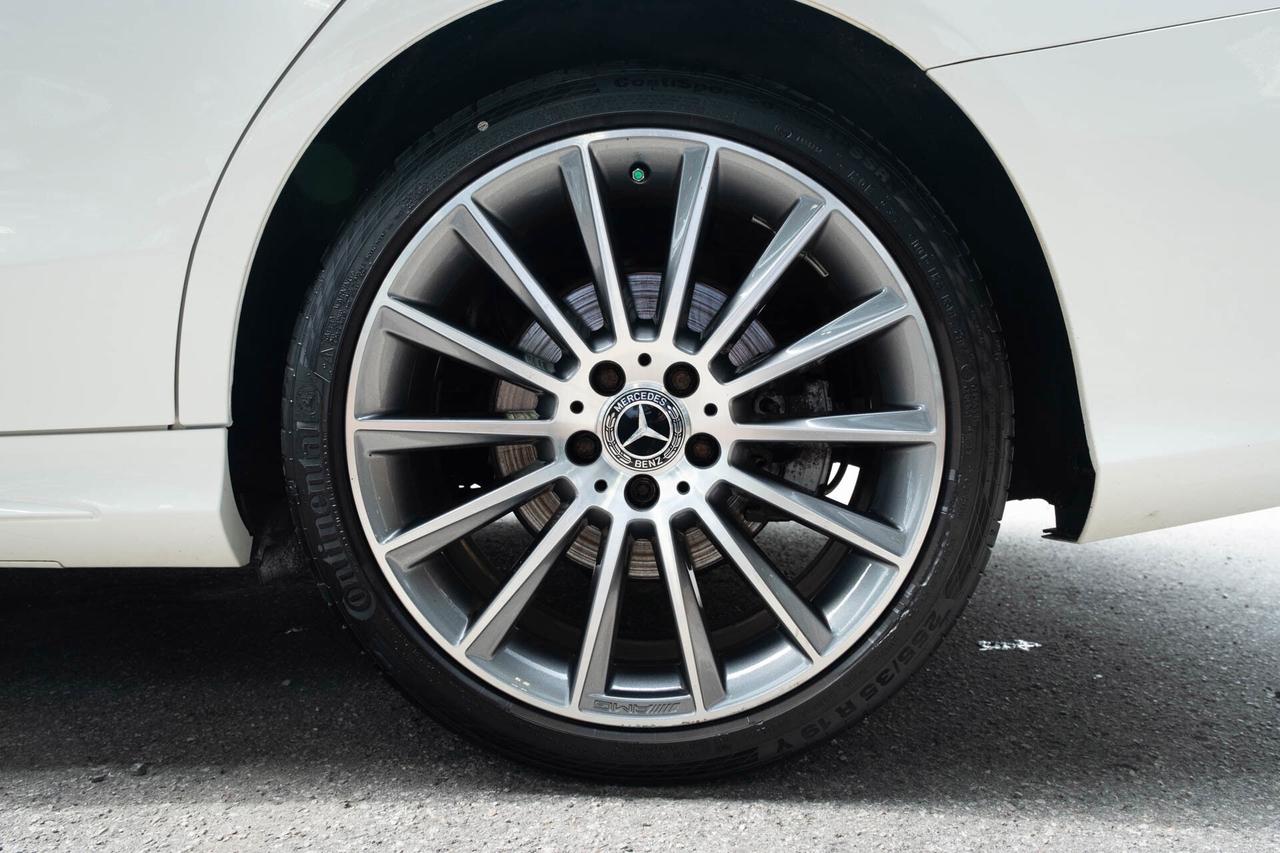 2018 Mercedes-Benz C-Class C 300 4MATIC Wagon Photo
