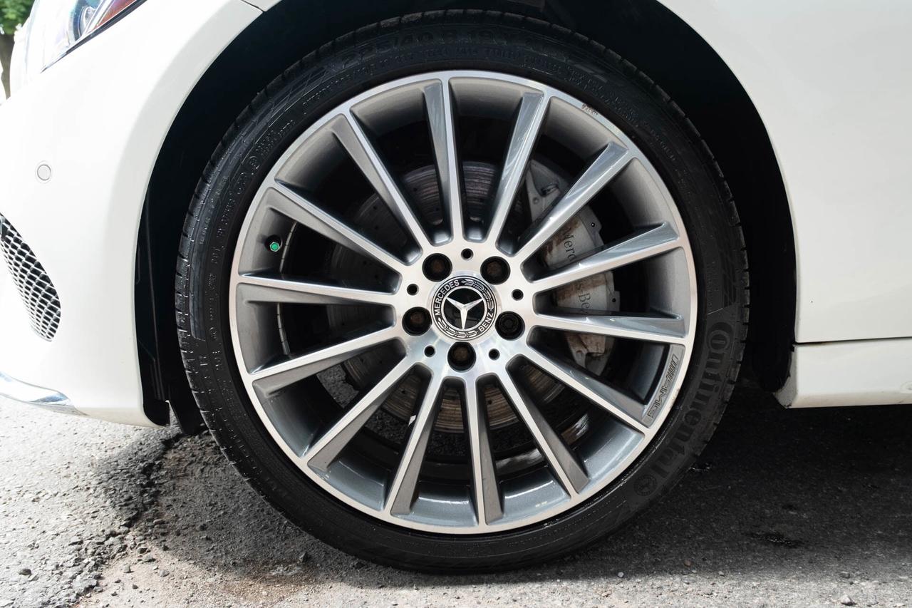 2018 Mercedes-Benz C-Class C 300 4MATIC Wagon Photo