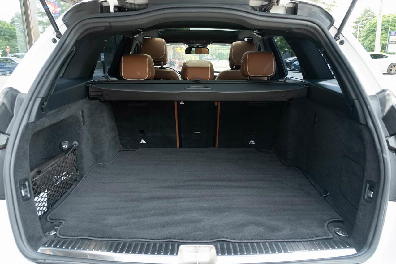 2018 Mercedes-Benz C-Class C 300 4MATIC Wagon Photo