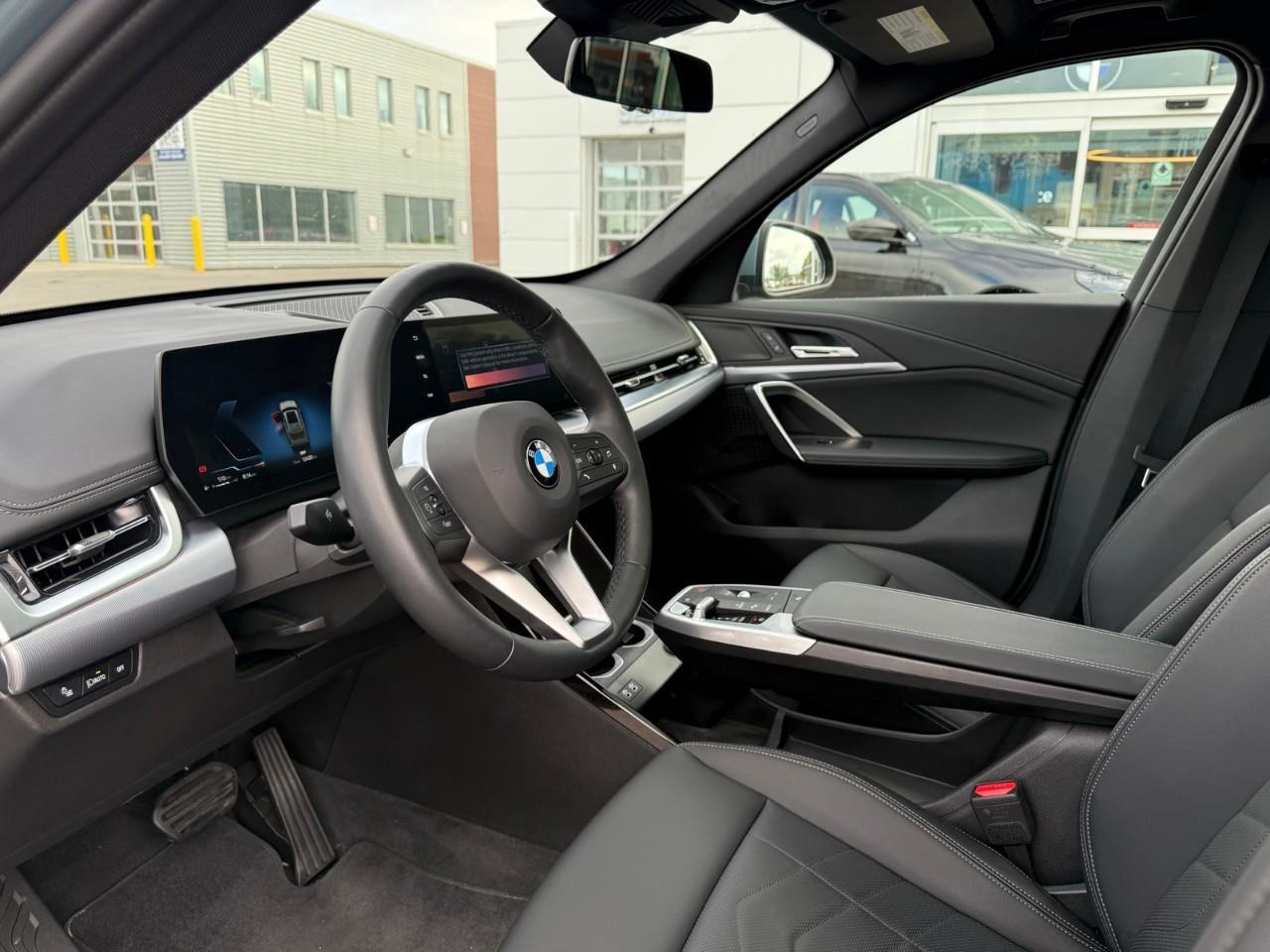 2025 BMW X1 xDrive28i Photo