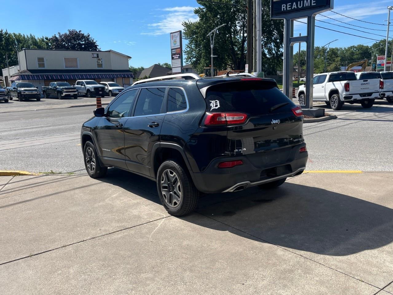2015 Jeep Cherokee Limited Safetied Local Trade Photo