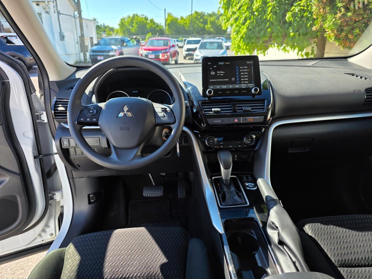 2024 Mitsubishi Eclipse Cross ES 4dr S-AWC Photo