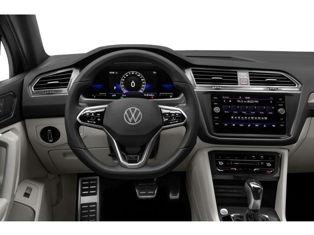 2022 Volkswagen Tiguan Comfortline R-Line Black Edition 4dr All-Wheel Drive 4MOTION Photo