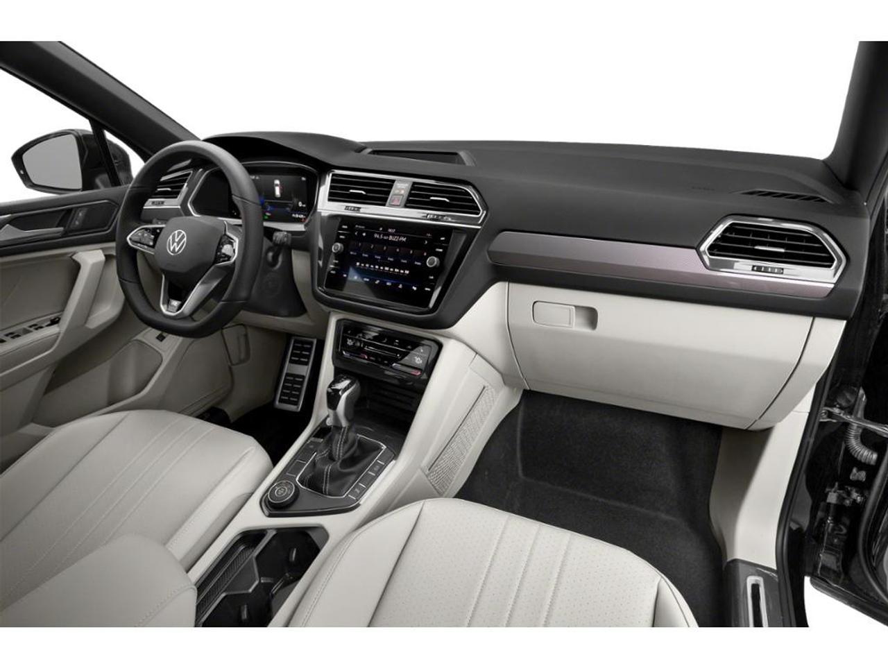 2022 Volkswagen Tiguan Comfortline R-Line Black Edition 4dr All-Wheel Drive 4MOTION Photo