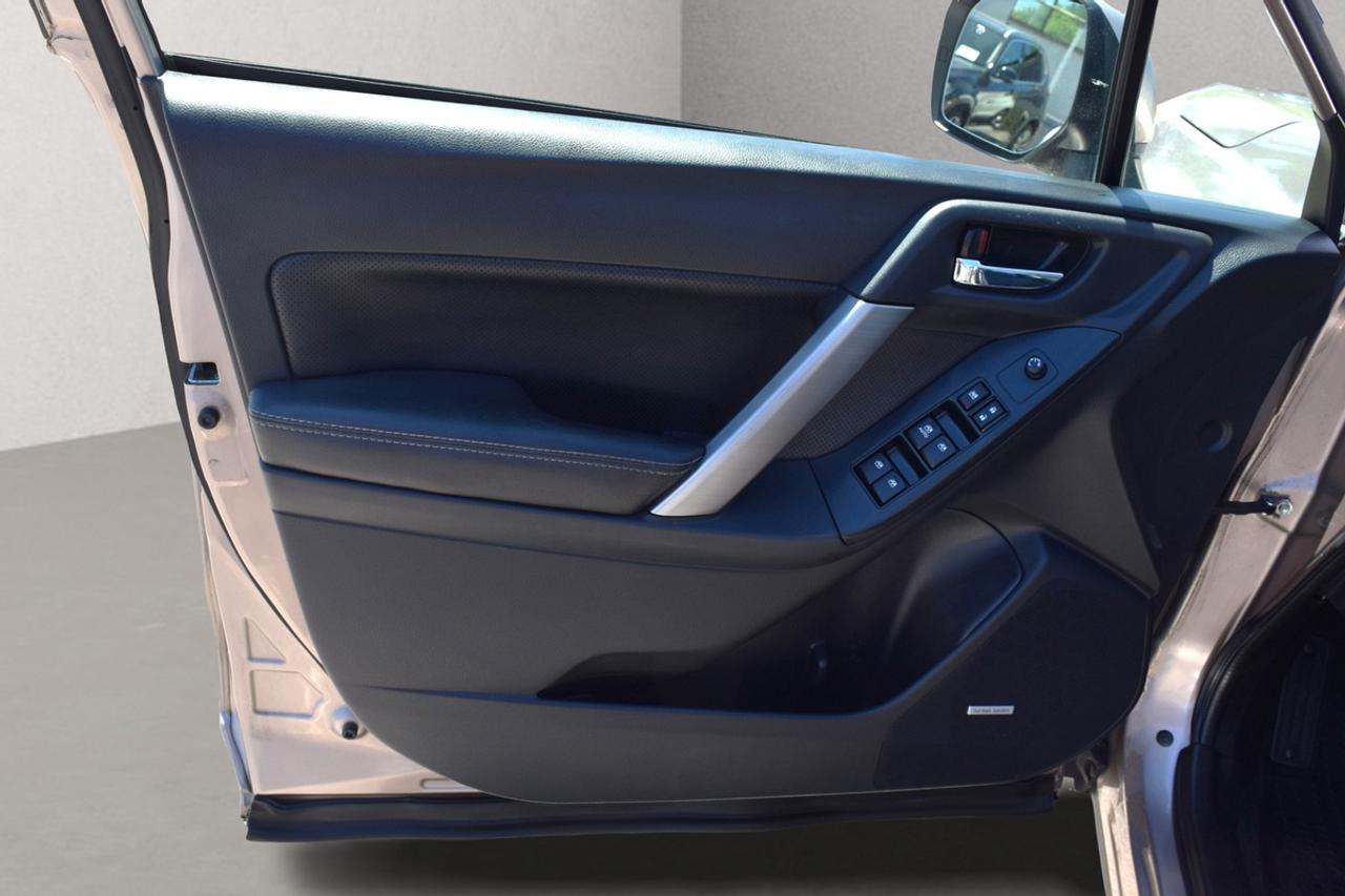 2016 Subaru Forester Touring Leather Panoramic Sunroof Photo