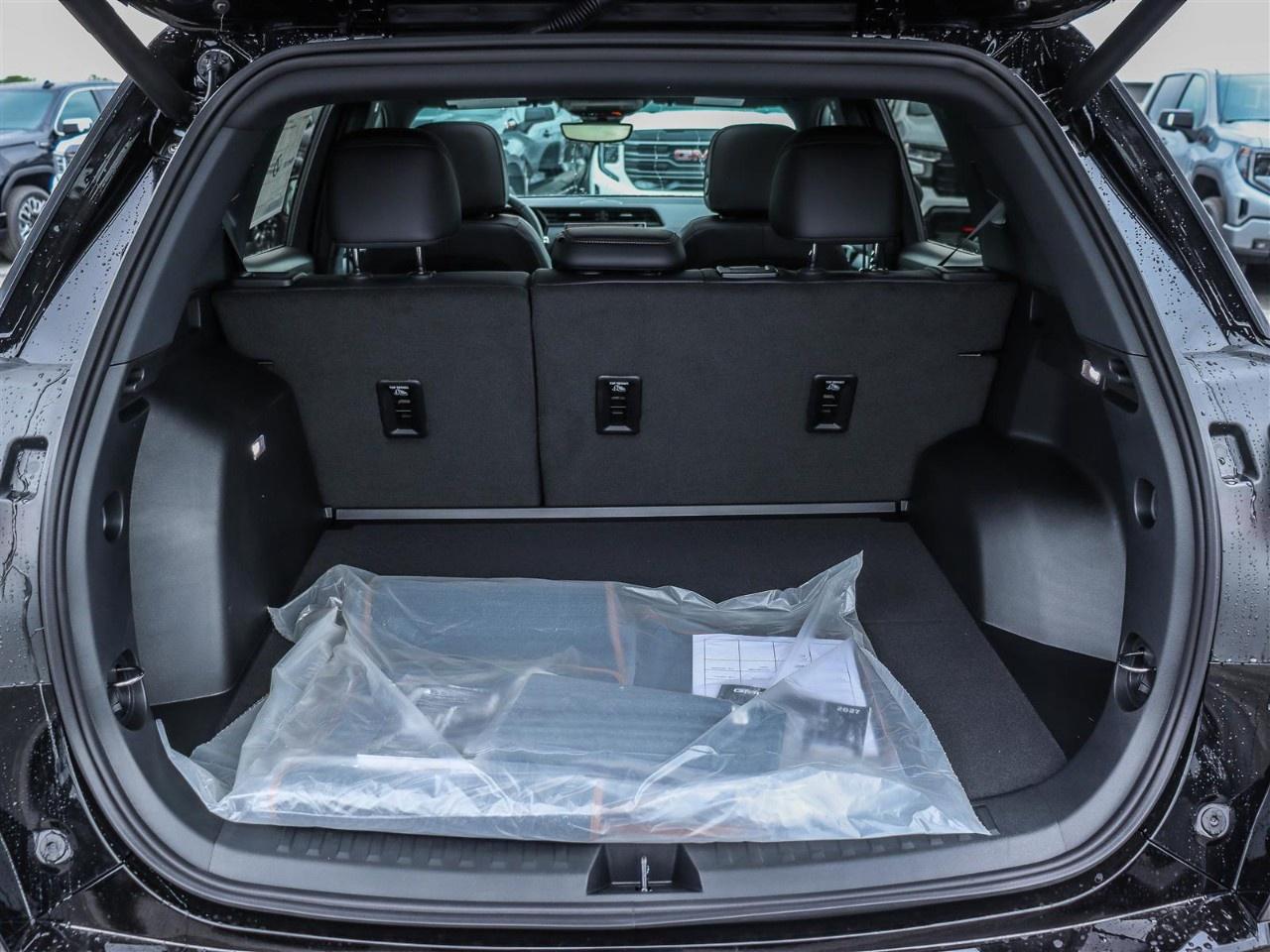 2027 GMC Terrain AWD AT4 Photo
