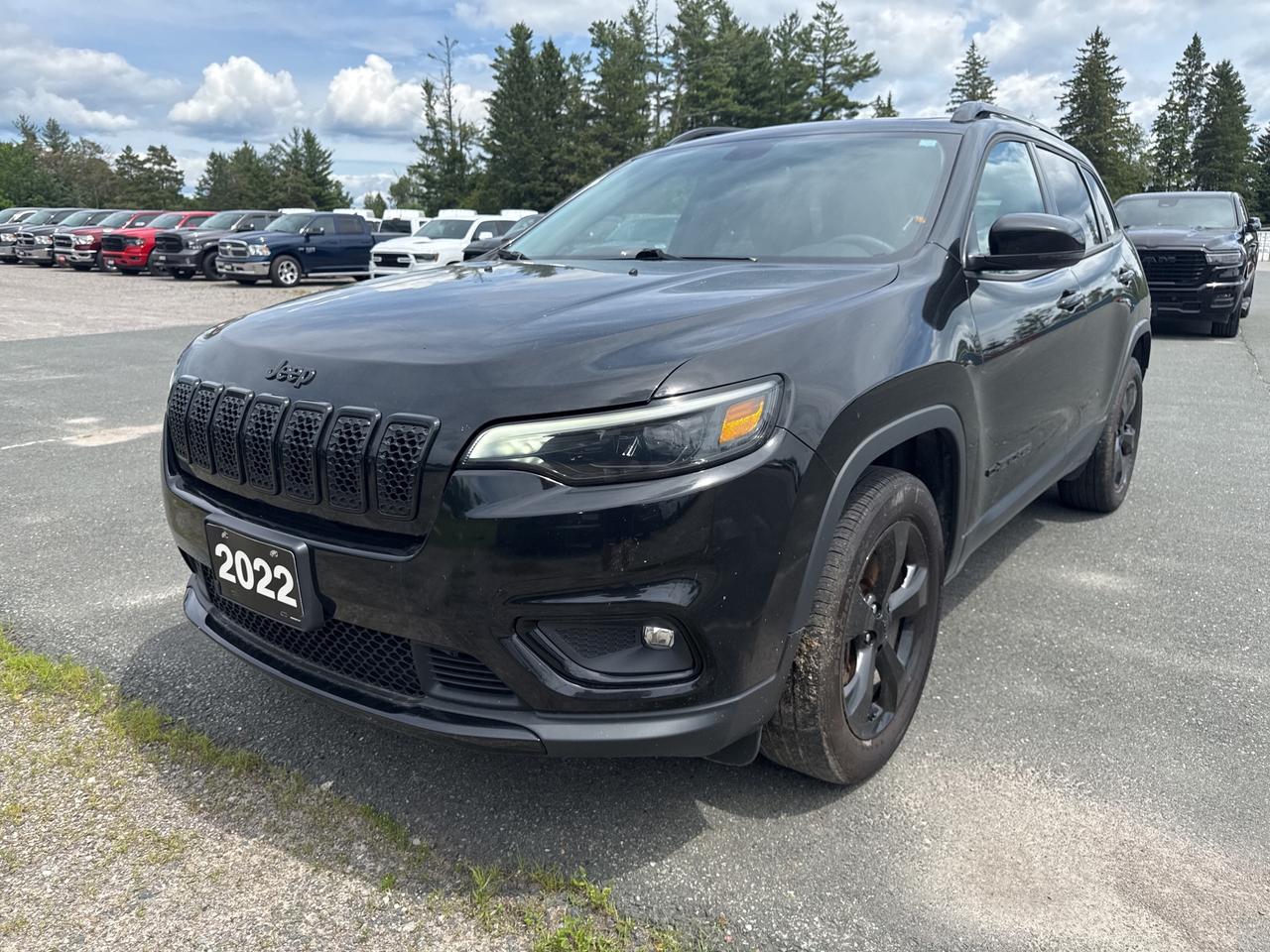 2022 Jeep Cherokee Altitude - htd seats/wheel - sunroof Photo
