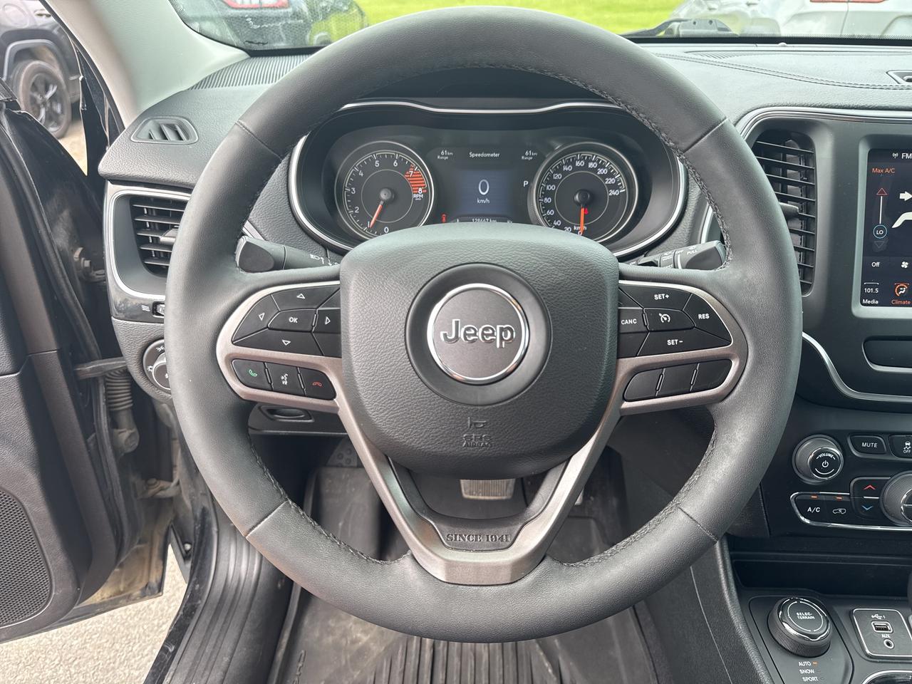 2022 Jeep Cherokee Altitude - htd seats/wheel - sunroof Photo