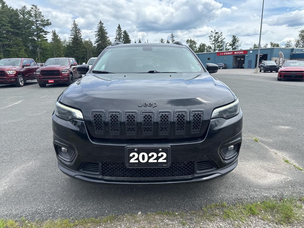 2022 Jeep Cherokee Altitude - htd seats/wheel - sunroof Photo