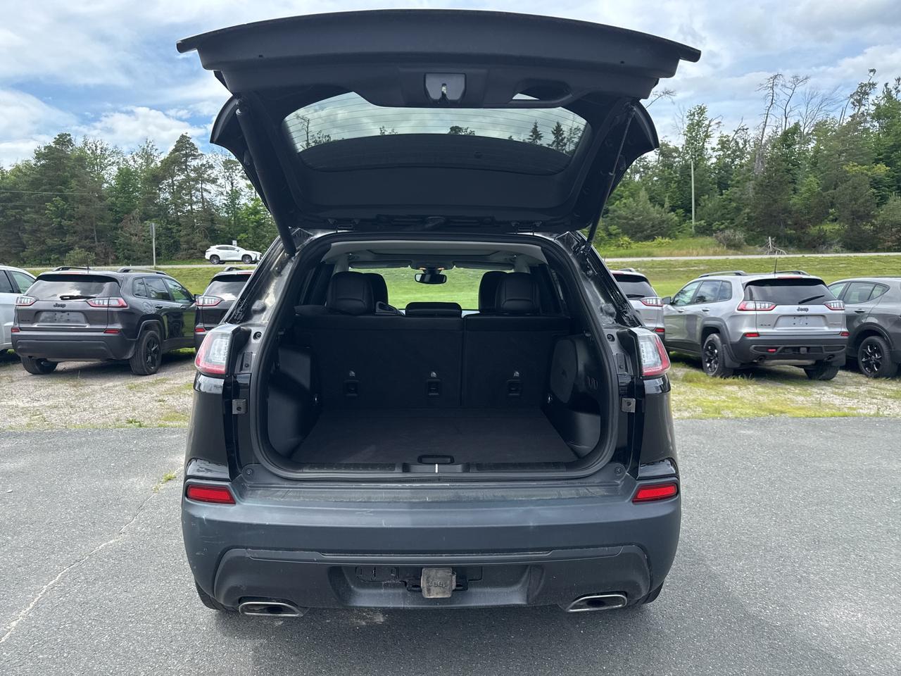 2022 Jeep Cherokee Altitude - htd seats/wheel - sunroof Photo
