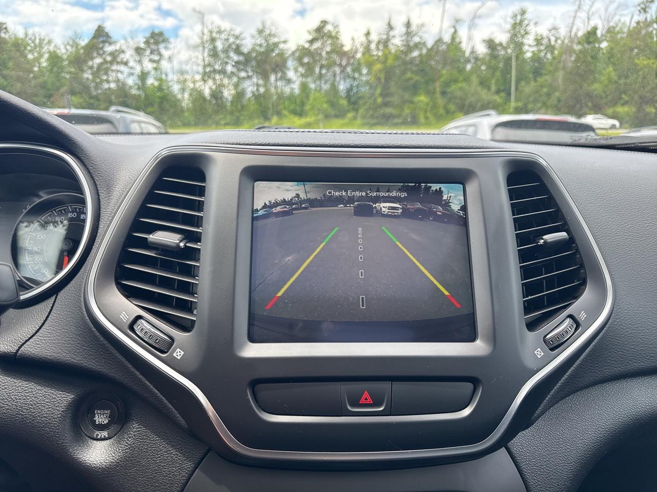 2022 Jeep Cherokee Altitude - htd seats/wheel - sunroof Photo