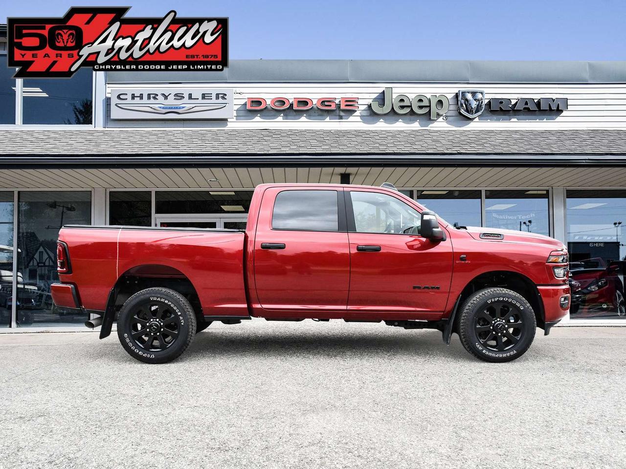 2026 RAM 2500 BIG HORN CREW CAB NIGHT EDITION 4X4 Photo4