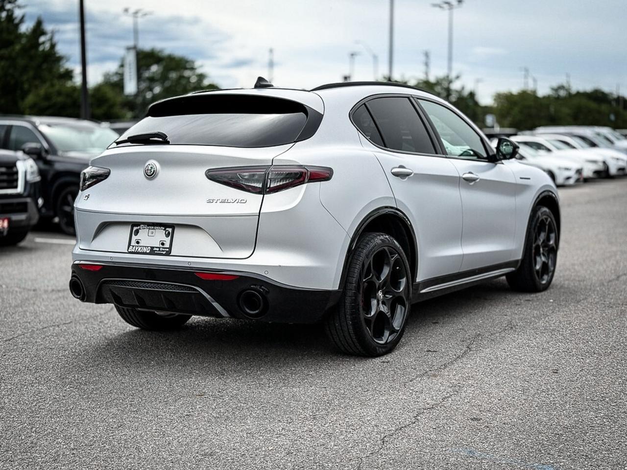 2024 Alfa Romeo Stelvio TI Photo4