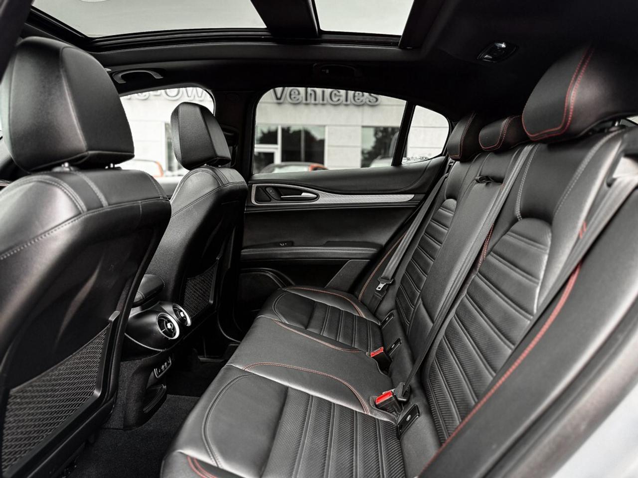 2024 Alfa Romeo Stelvio TI Photo