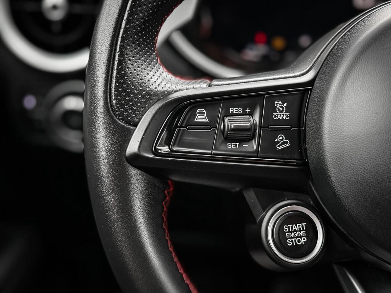 2024 Alfa Romeo Stelvio TI Photo