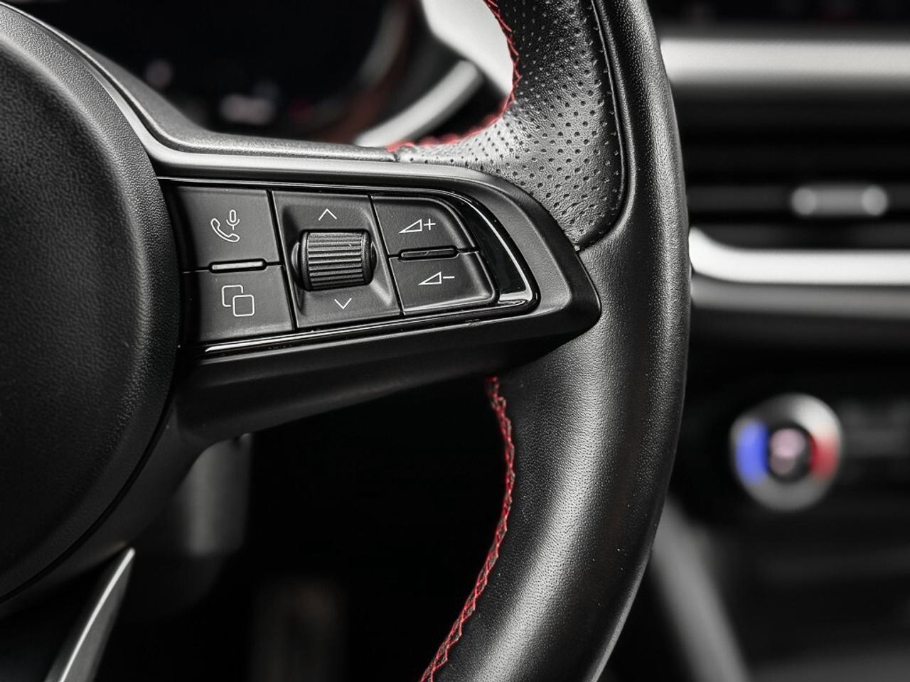 2024 Alfa Romeo Stelvio TI Photo
