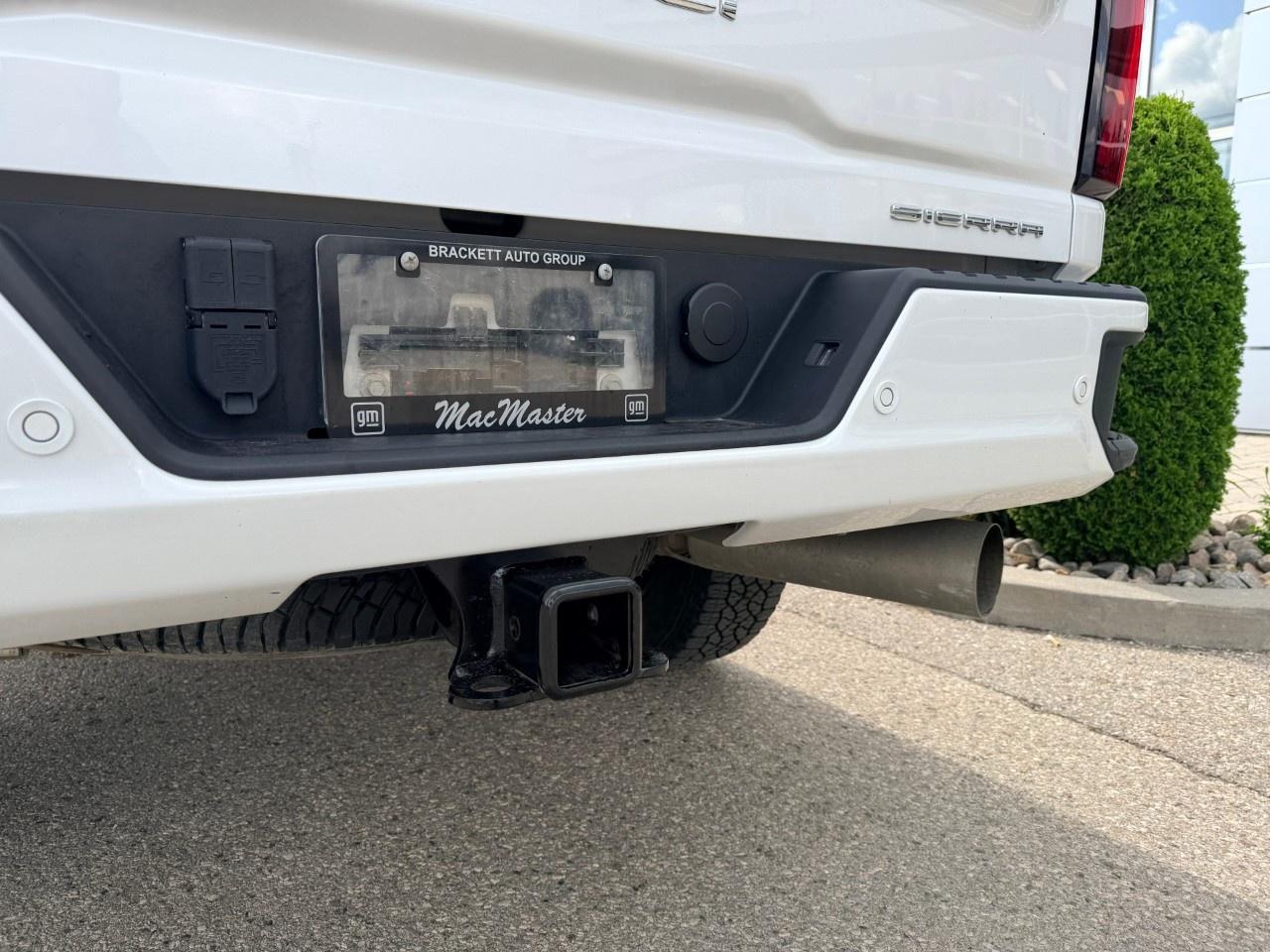2024 GMC SIERRA 2500HD 4WD Crew Cab Standard Box Denali Photo