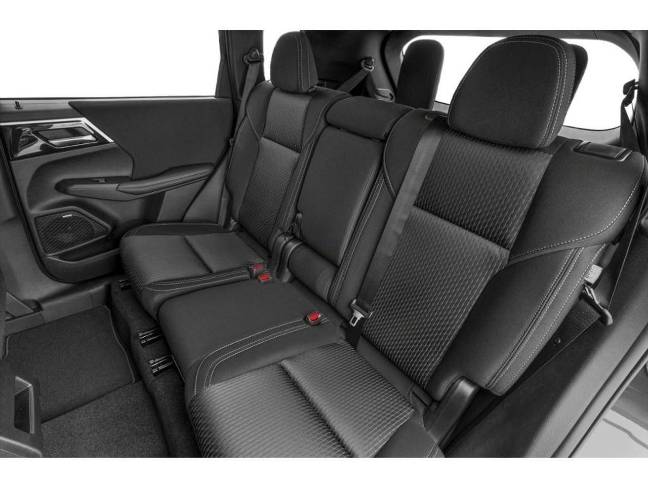 2025 Mitsubishi Outlander ES 4dr S-AWC Photo