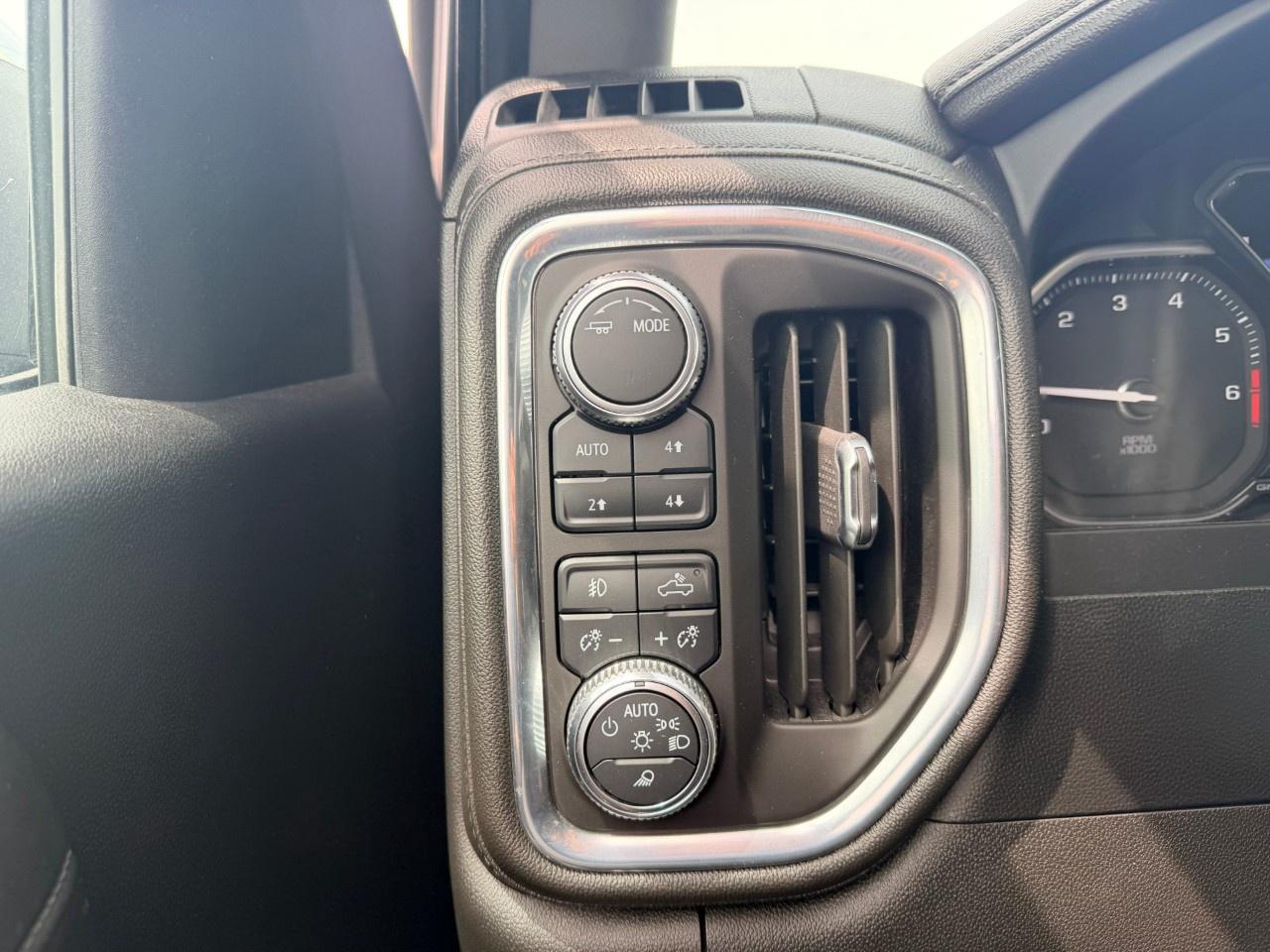 2021 GMC Sierra 1500 Crew Cab Short Box 4-Wheel Drive Denali Photo