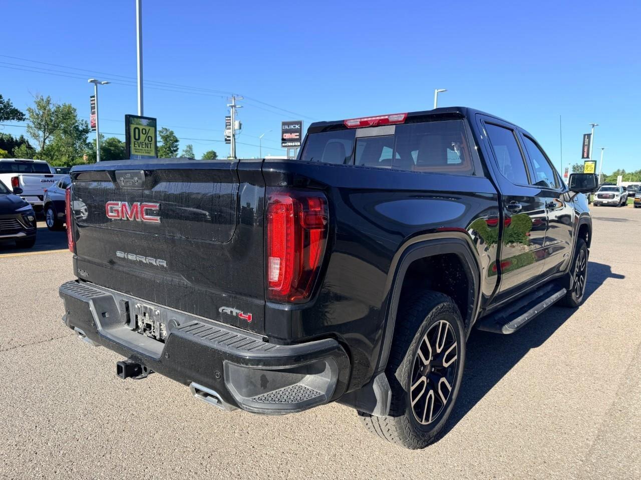 2026 GMC Sierra 1500 4WD Crew Cab 147  AT4 Photo4