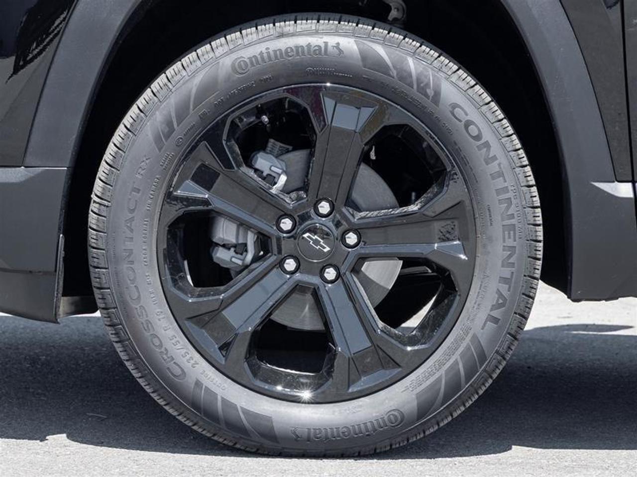 2027 Chevrolet Equinox LT 4dr All-Wheel Drive Photo3