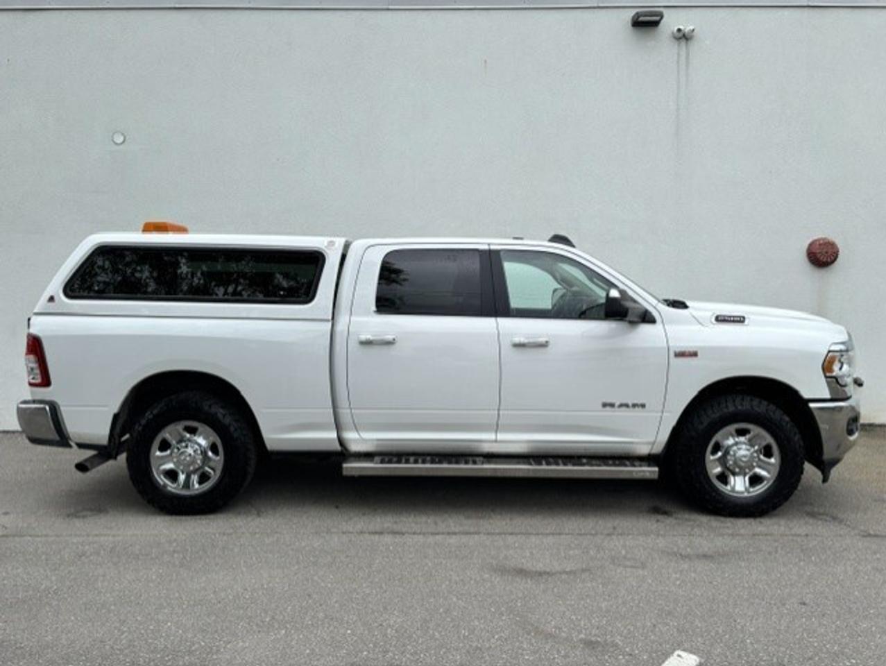 2019 RAM 2500 BIG HORN CREW CAB 6'4 BOX Camera-1 OWNER-CERTIFIED Photo