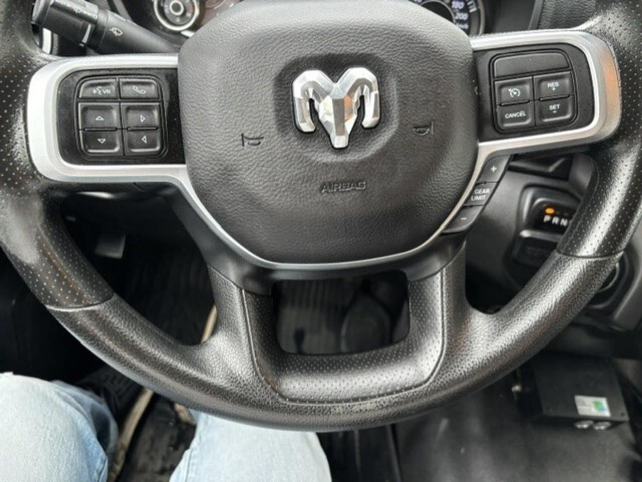 2019 RAM 2500 BIG HORN CREW CAB 6'4 BOX Camera-1 OWNER-CERTIFIED Photo