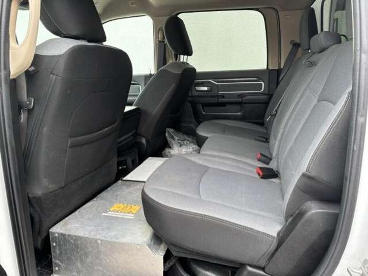 2019 RAM 2500 BIG HORN CREW CAB 6'4 BOX Camera-1 OWNER-CERTIFIED Photo