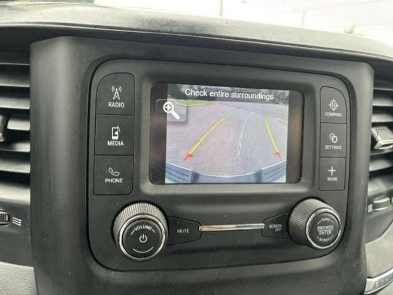 2019 RAM 2500 BIG HORN CREW CAB 6'4 BOX Camera-1 OWNER-CERTIFIED Photo