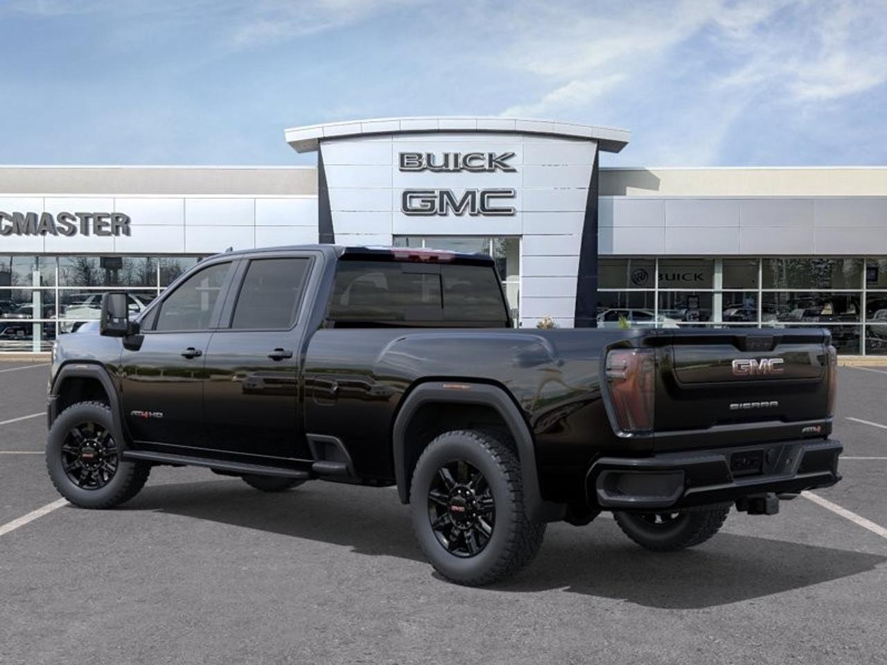 2026 GMC SIERRA 2500HD Crew Cab Long Box 4-Wheel Drive AT4 Photo3