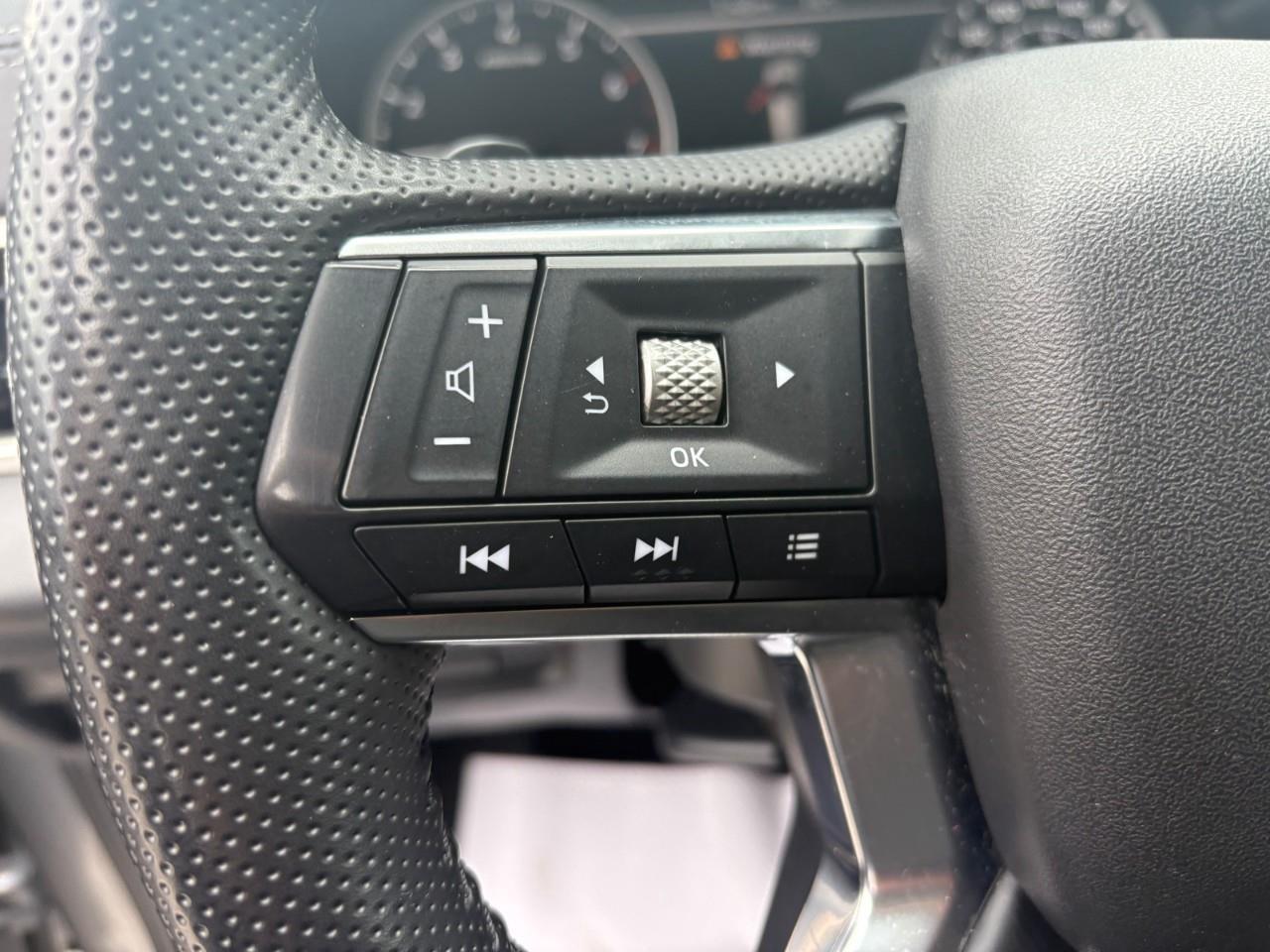 2024 Mitsubishi Outlander ES 4dr S-AWC Photo