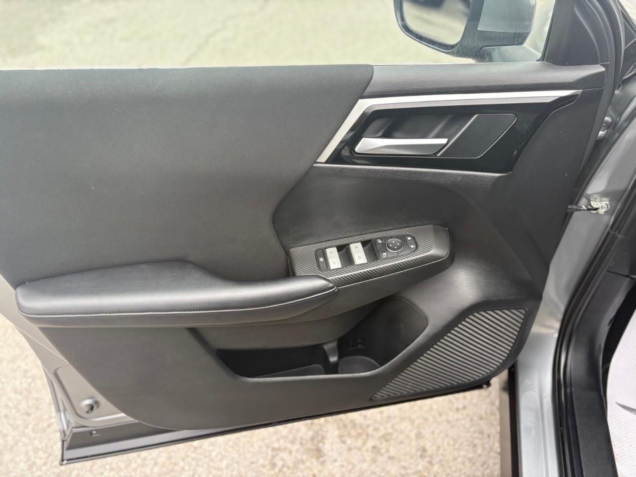 2024 Mitsubishi Outlander ES 4dr S-AWC Photo