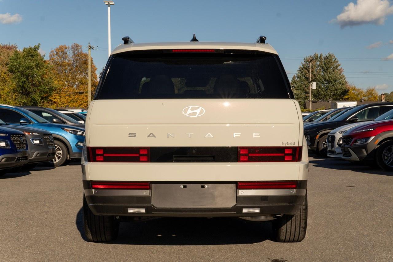 2026 Hyundai Santa Fe Hybrid Luxury AWD Photo