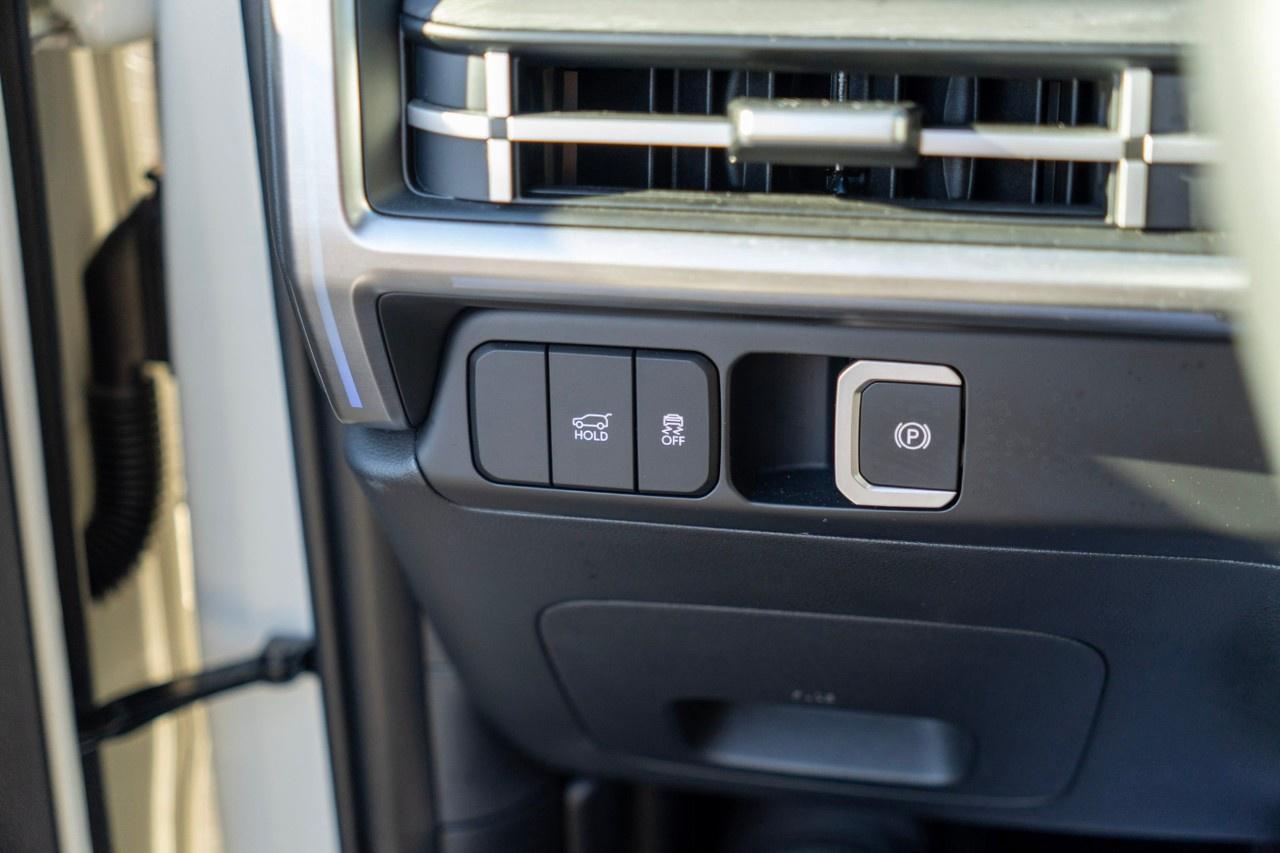 2026 Hyundai Santa Fe Hybrid Luxury AWD Photo