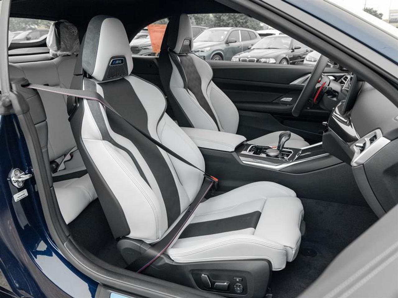 2027 BMW M4 Competition 2dr All-Wheel Drive Cabriolet Photo