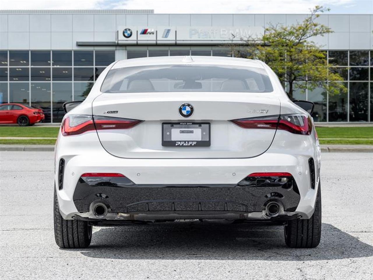 2027 BMW 430 i xDrive 2dr All-Wheel Drive Coupe Photo