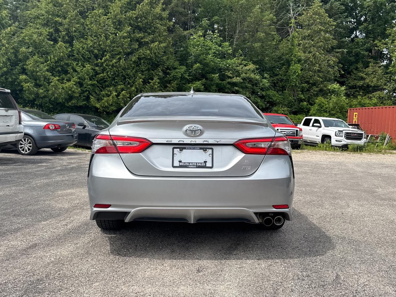 2018 Toyota Camry SE Upgrade Photo