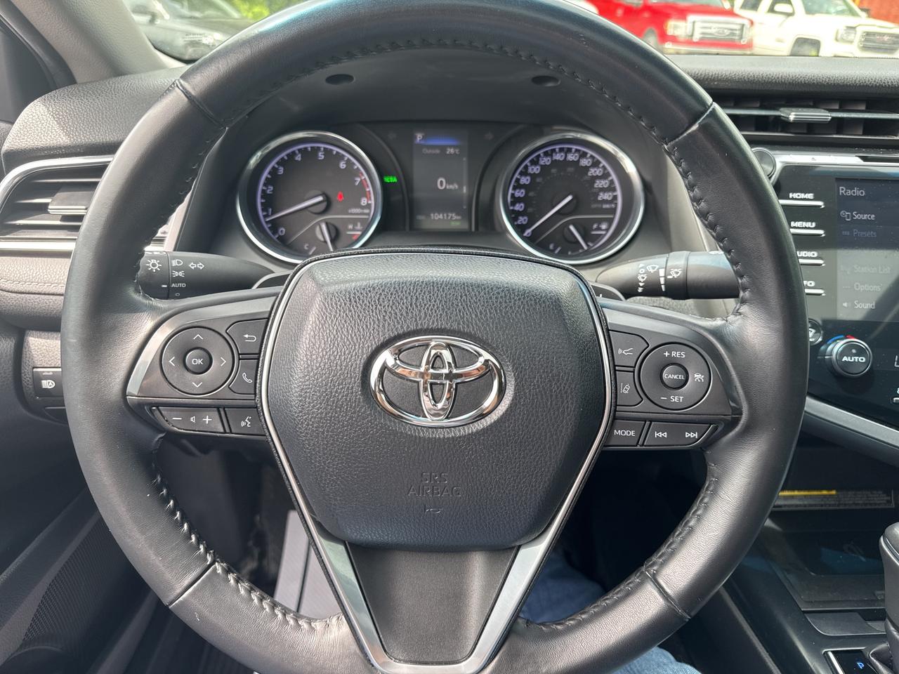 2018 Toyota Camry SE Upgrade Photo