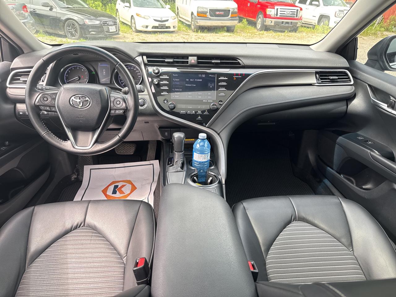 2018 Toyota Camry SE Upgrade Photo