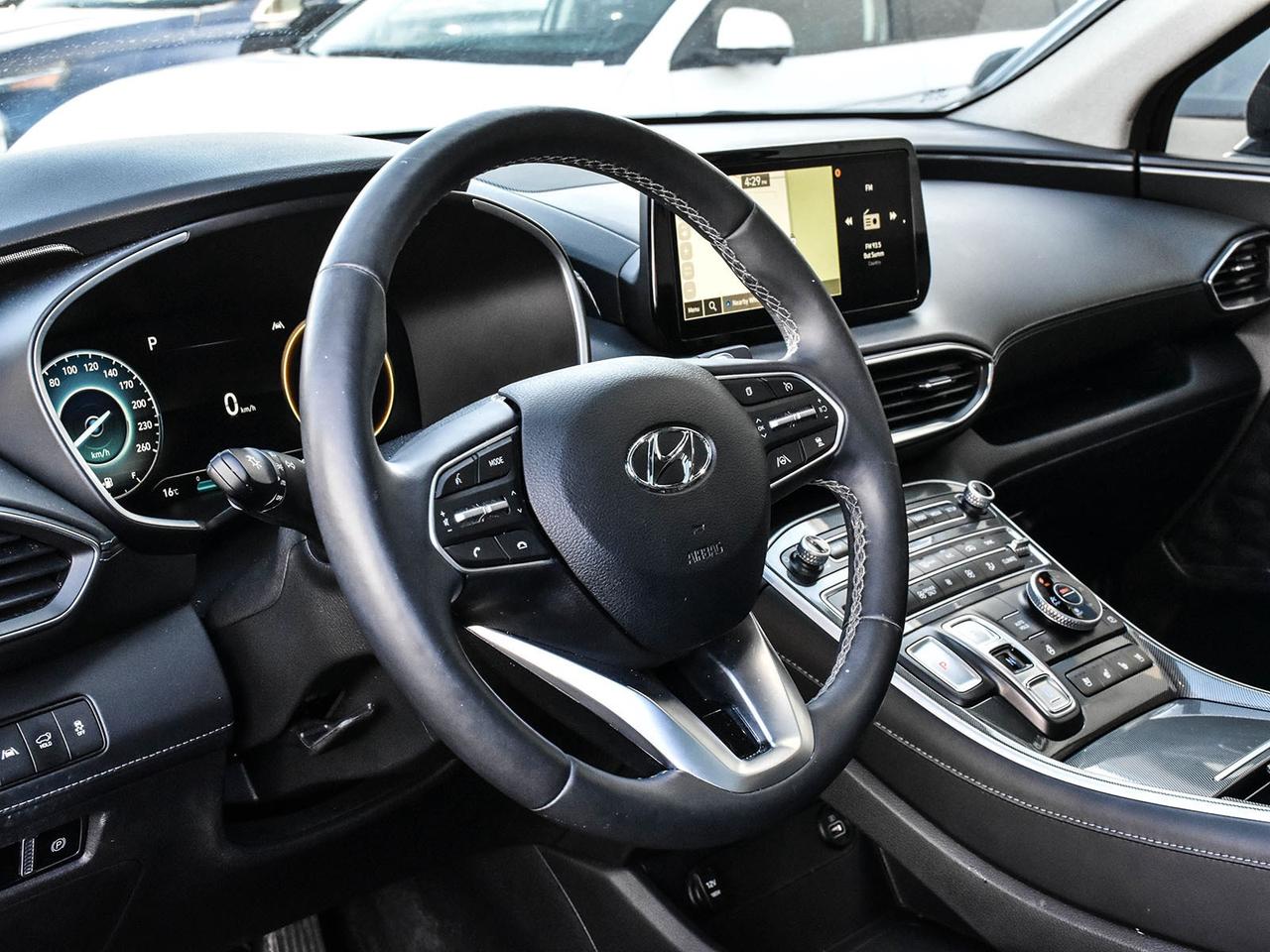 2023 Hyundai Santa Fe Hybrid Luxury Photo