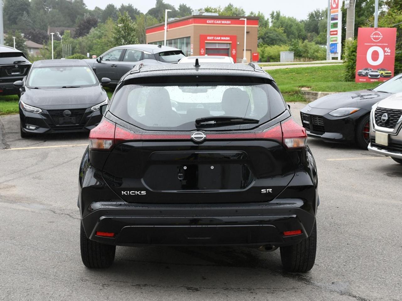 2024 Nissan Kicks SR   CarPlay   Android Auto   Heated Seats & Steer Photo4