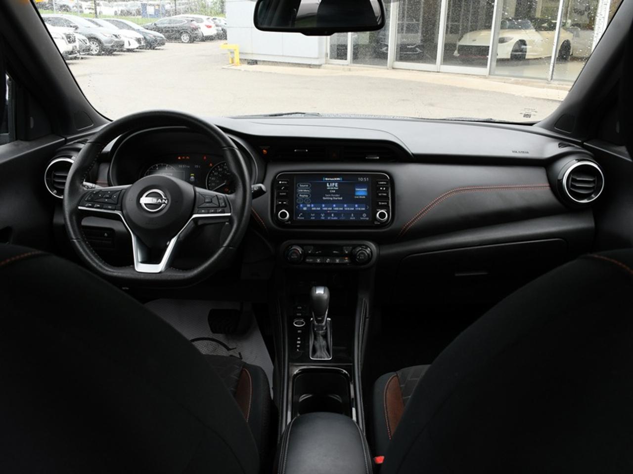 2024 Nissan Kicks SR   CarPlay   Android Auto   Heated Seats & Steer Photo