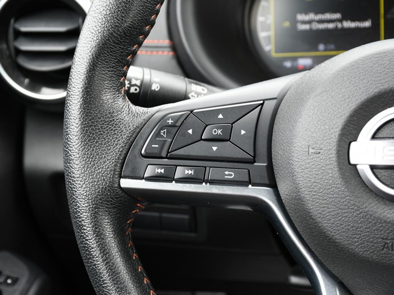 2024 Nissan Kicks SR   CarPlay   Android Auto   Heated Seats & Steer Photo
