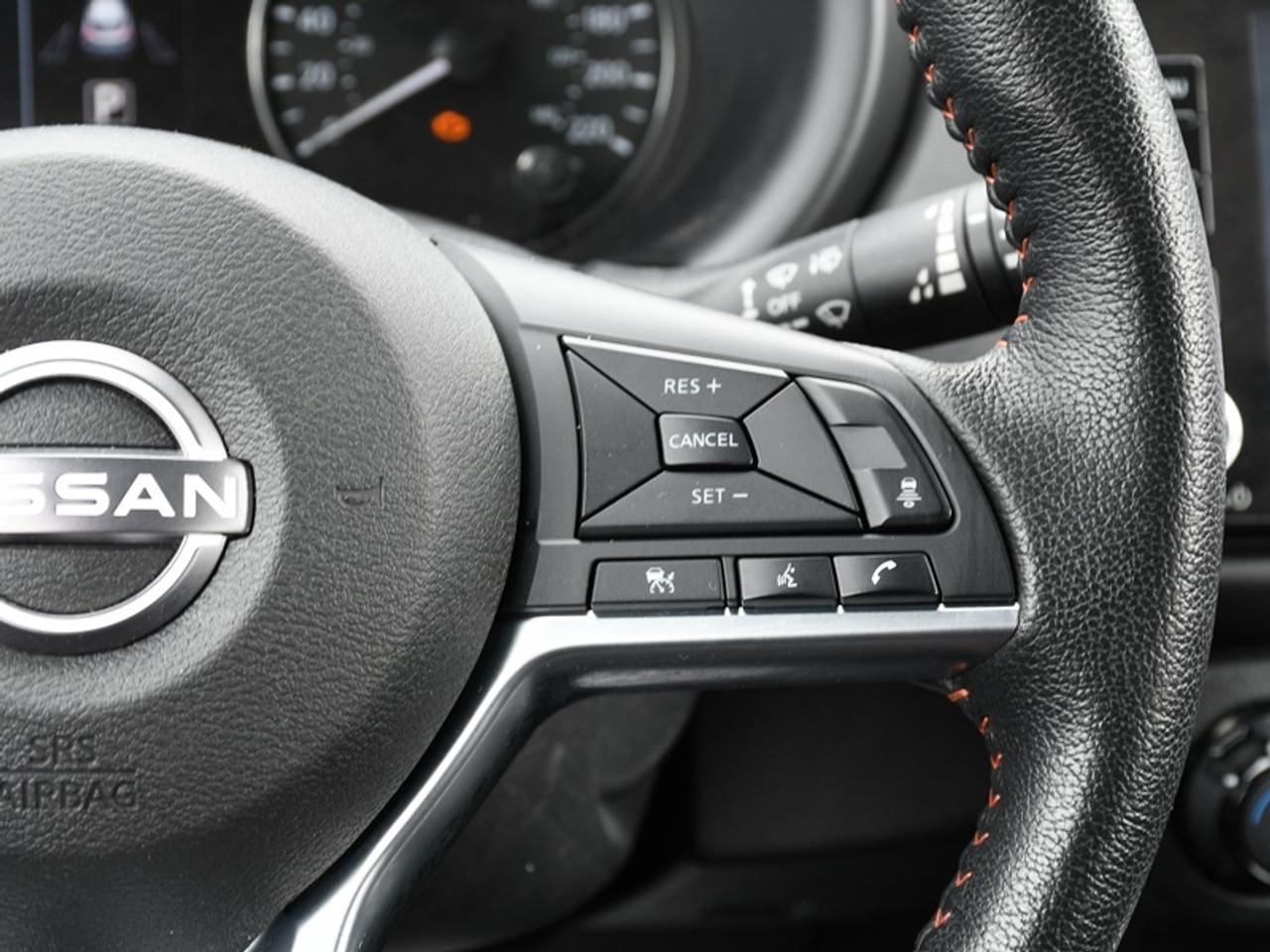 2024 Nissan Kicks SR   CarPlay   Android Auto   Heated Seats & Steer Photo