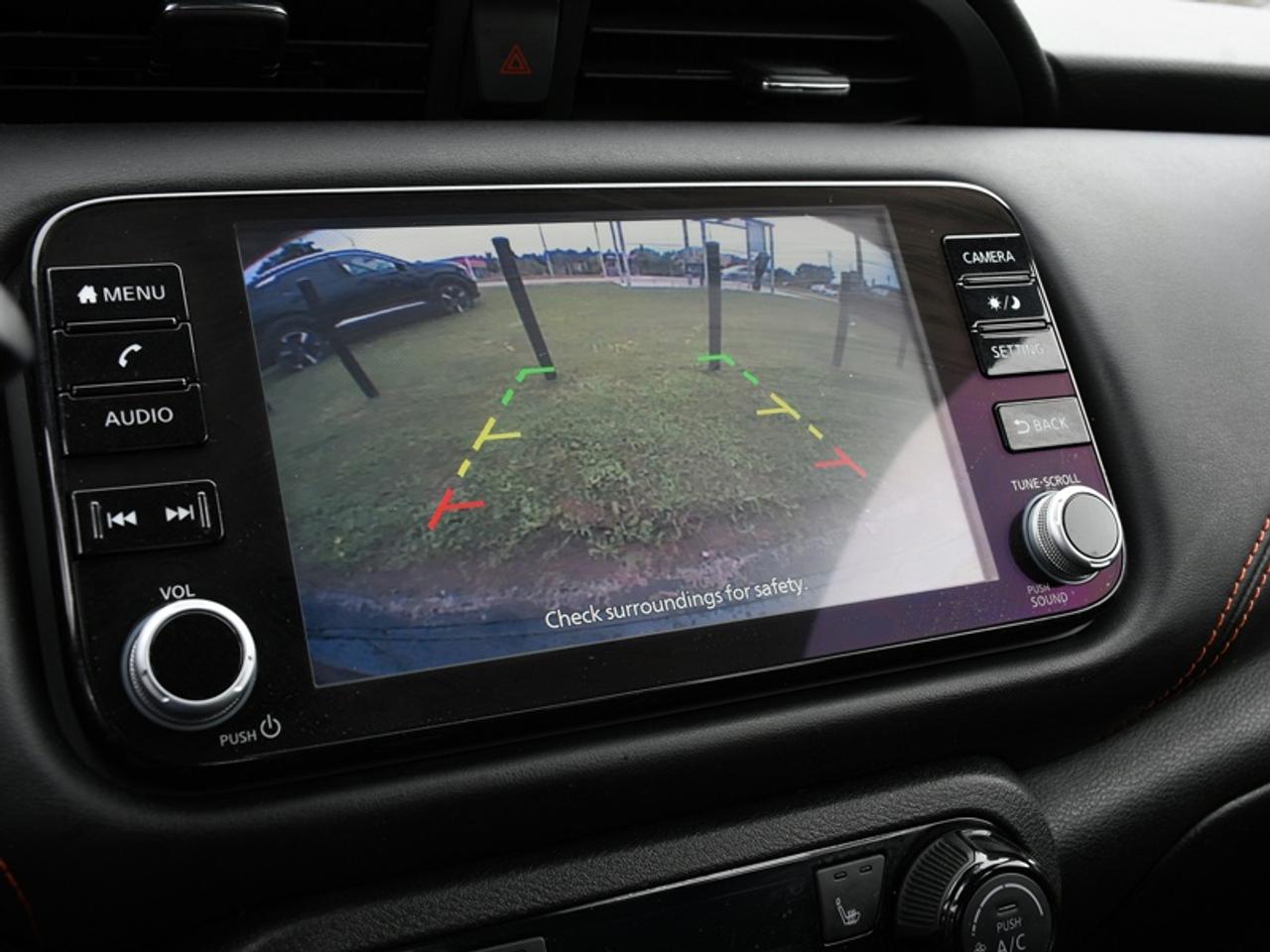 2024 Nissan Kicks SR   CarPlay   Android Auto   Heated Seats & Steer Photo