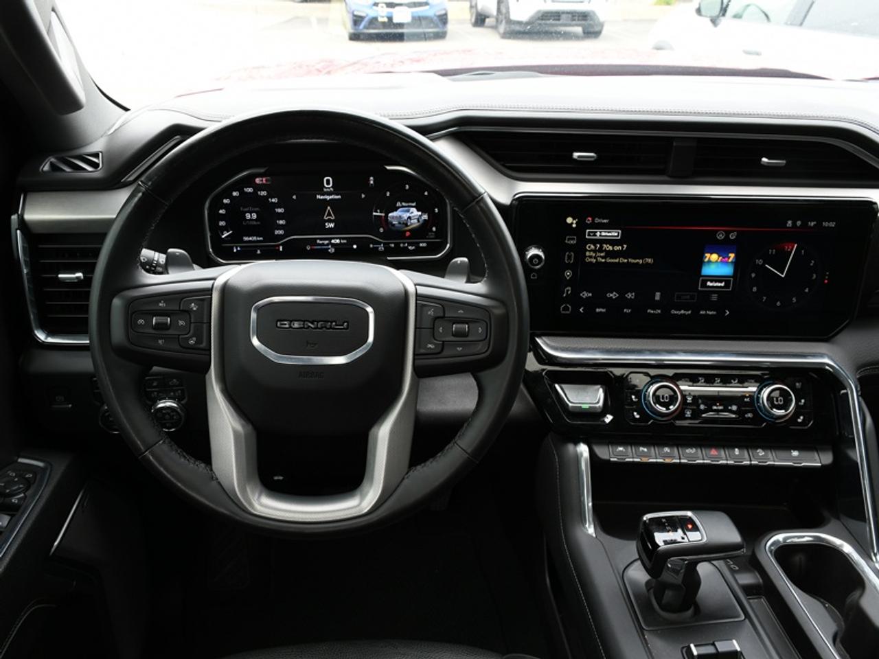 2024 Nissan Kicks SR   CarPlay   Android Auto   Heated Seats & Steer Photo